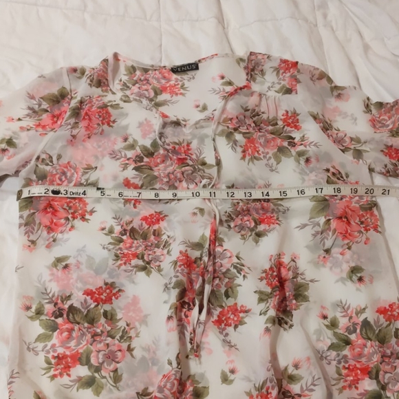 Venus 3/4 Sleeve Sheer Floral Blouse - Picture 3 of 8